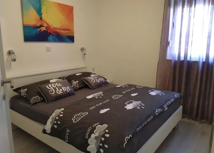 Marinero Brodarica (Sibenik-Knin)