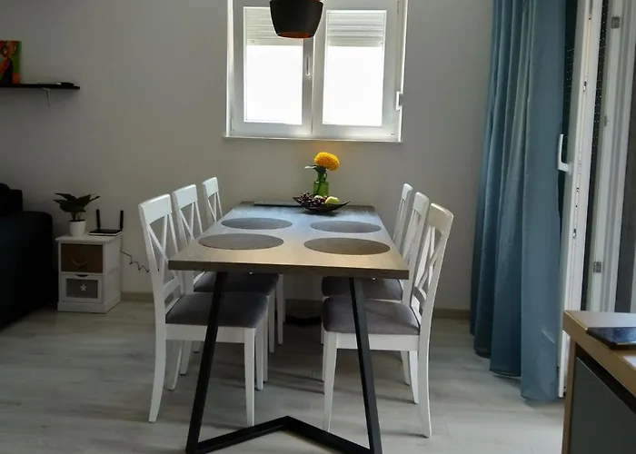 Marinero * Brodarica (Sibenik-Knin)