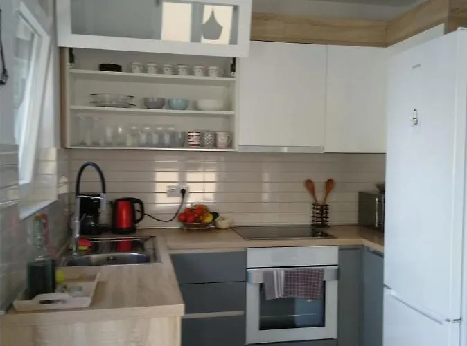 Marinero * Brodarica (Sibenik-Knin)