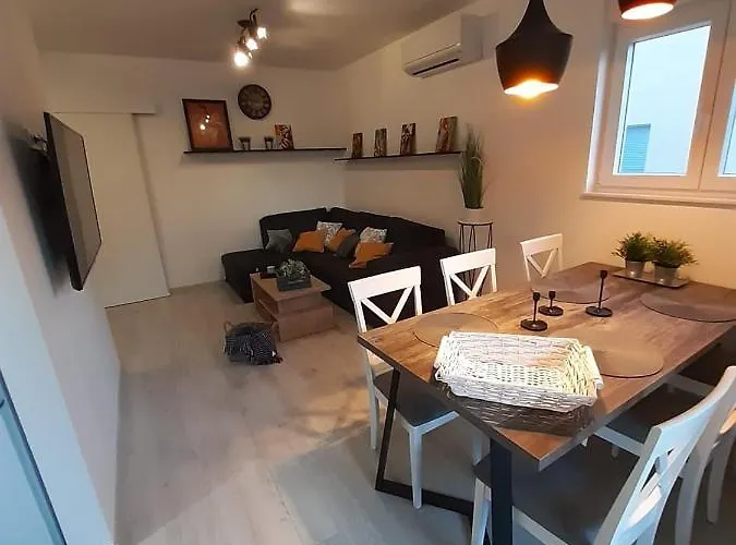 Marinero Brodarica (Sibenik-Knin)