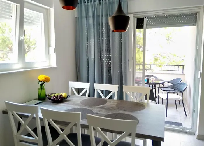 Marinero * Brodarica (Sibenik-Knin)